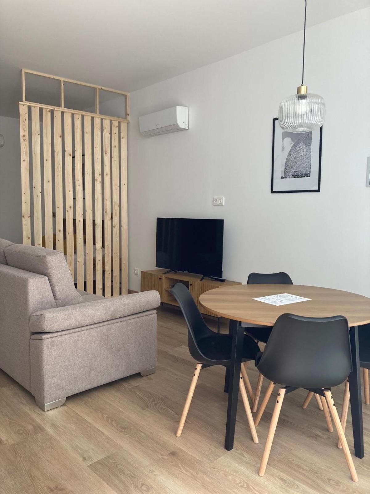 Dormavalencia Cronica Apartment Bagian luar foto