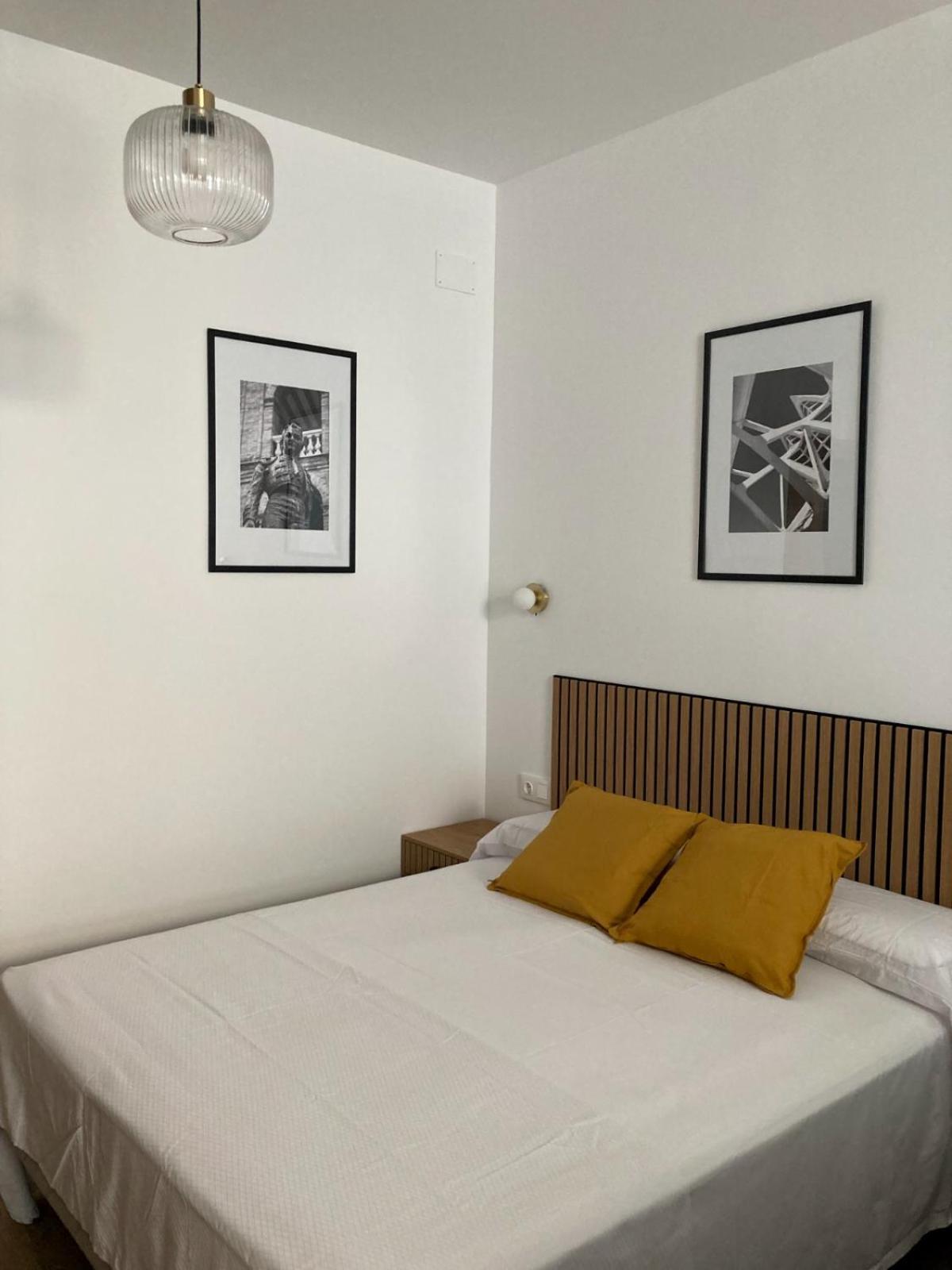 Dormavalencia Cronica Apartment Bagian luar foto