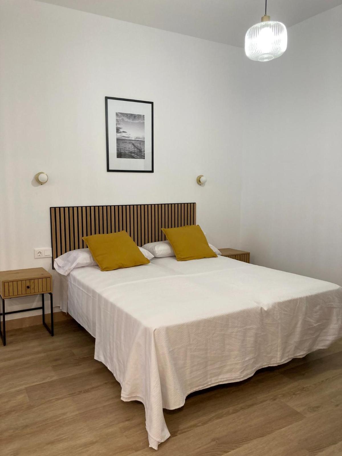 Dormavalencia Cronica Apartment Bagian luar foto
